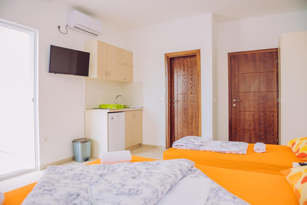 Apartments Krstovic Sutomore Exterior photo