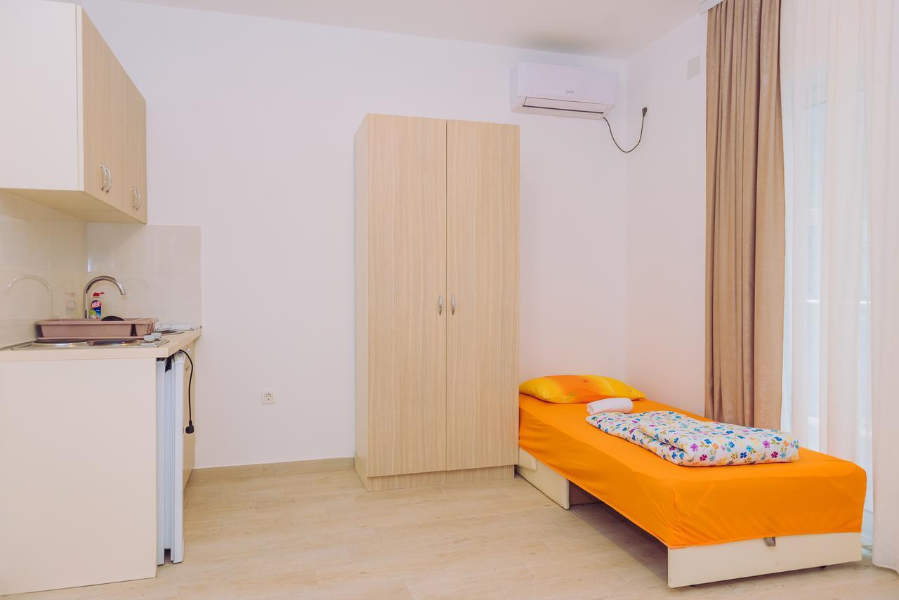 Apartments Krstovic Sutomore Exterior photo